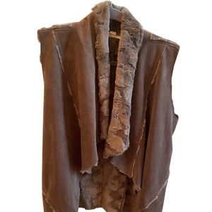 BOHO-inspired suede and fleece vest